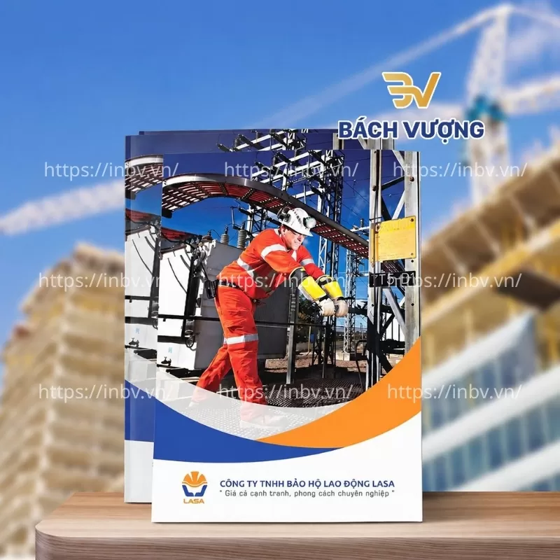 Mẫu in catalogue gi&aacute; rẻ sản phẩm bảo hộ lao động