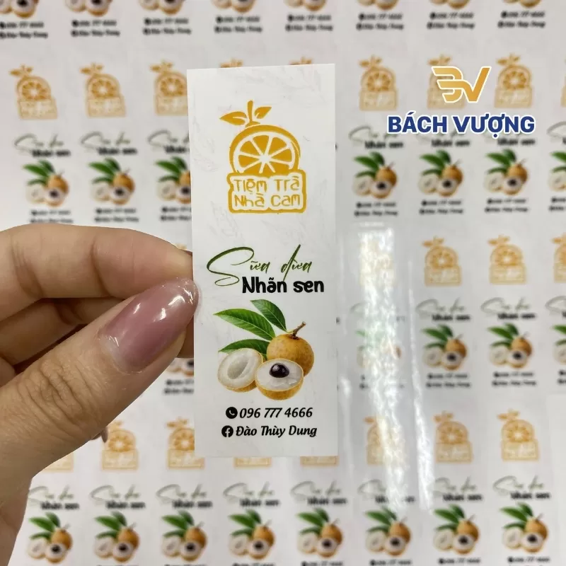 Tem nh&atilde;n cho tiệm tr&agrave; in tr&ecirc;n decal nhựa