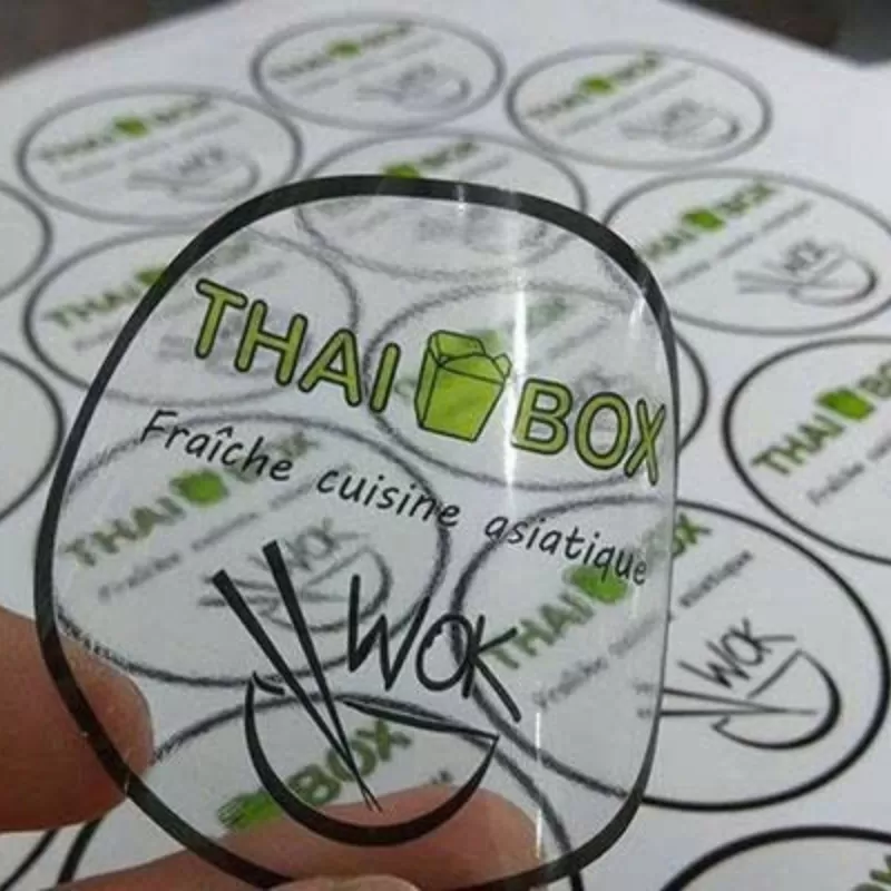 Decal nhựa trong suốt bế h&igrave;nh tr&ograve;n 
