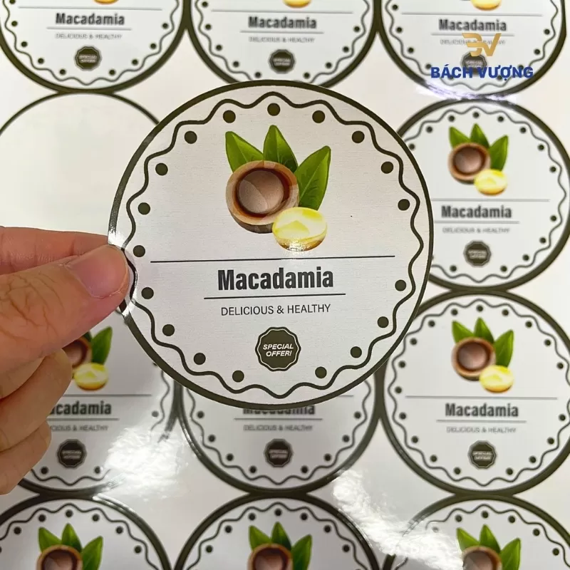 Decal giấy in tem nh&atilde;n hạt mắc ca 