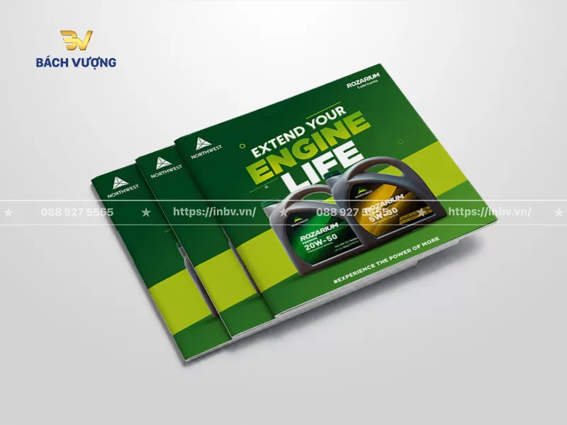 mẫu catalogue dầu nhớt tone xanh tươi m&aacute;t với h&igrave;nh ảnh c&aacute;c can dầu nhớt động cơ cao cấp