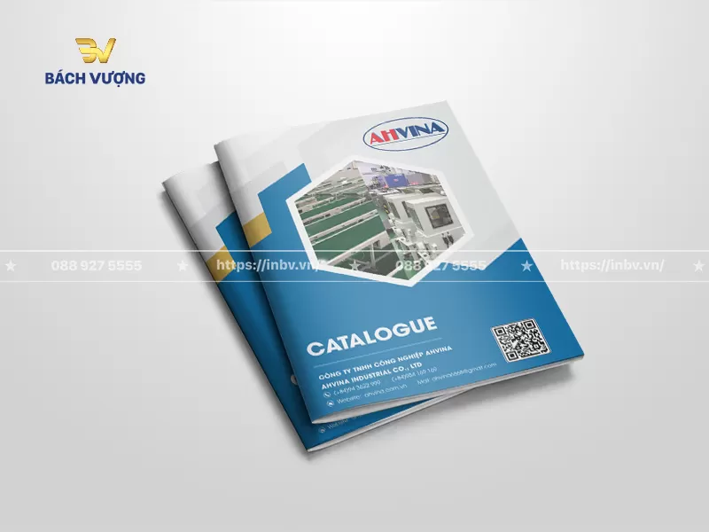 mẫu catalogue thiết bị điện c&ocirc;ng nghiệp phối đa sắc m&agrave;u hiển thị h&igrave;nh ảnh nh&agrave; m&aacute;y thực tế đi k&egrave;m m&atilde; QR code tiện lợi & đầy đủ th&ocirc;ng tin li&ecirc;n hệ