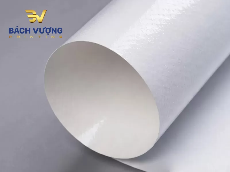Bề mặt nh&atilde;n mịn đặc trưng của decal PP