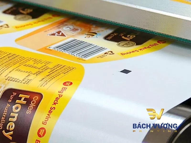 Quy tr&igrave;nh in ấn tem nh&atilde;n decal PP