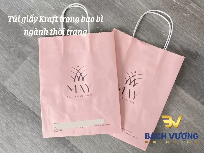 Giấy Kraft in m&agrave;u mang đến giải ph&aacute;p bao b&igrave; thời trang vừa thanh lịch, vừa th&acirc;n thiện với m&ocirc;i trường